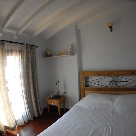 Aliye Hanim Hotel Аявали Екстериор снимка