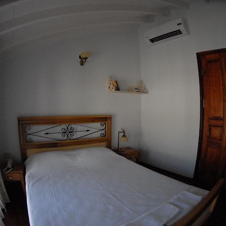 Aliye Hanim Hotel Аявали Екстериор снимка