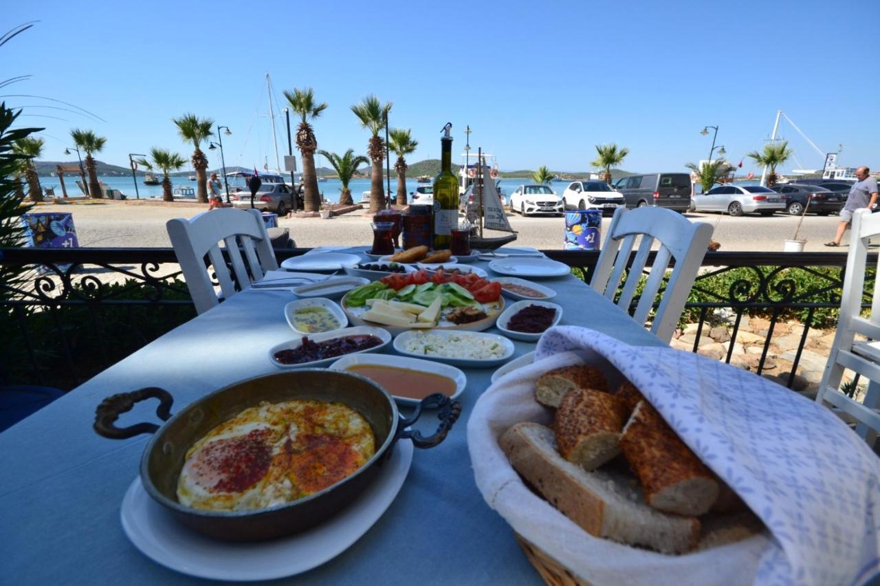 Aliye Hanim Hotel Аявали Екстериор снимка