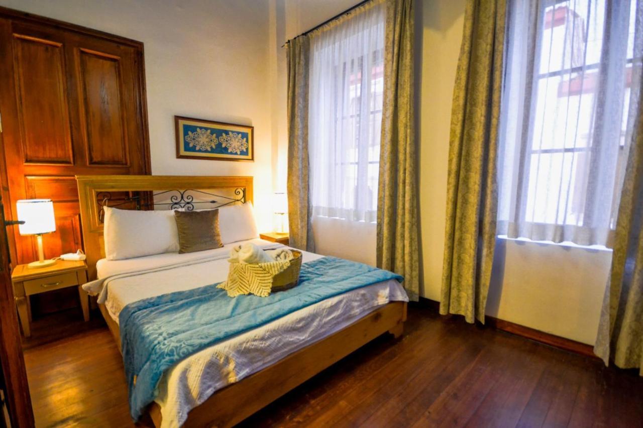 Aliye Hanim Hotel Аявали Екстериор снимка
